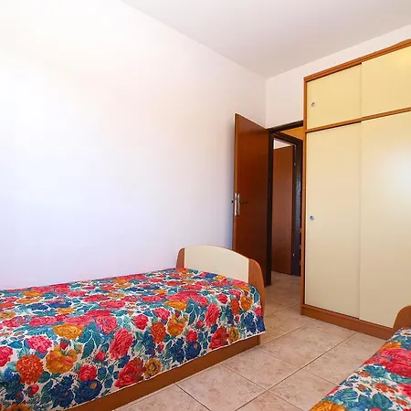 Apartment Dragan 1460 * プーラ