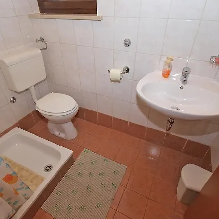 Apartment Dragan 1460 Apartment *